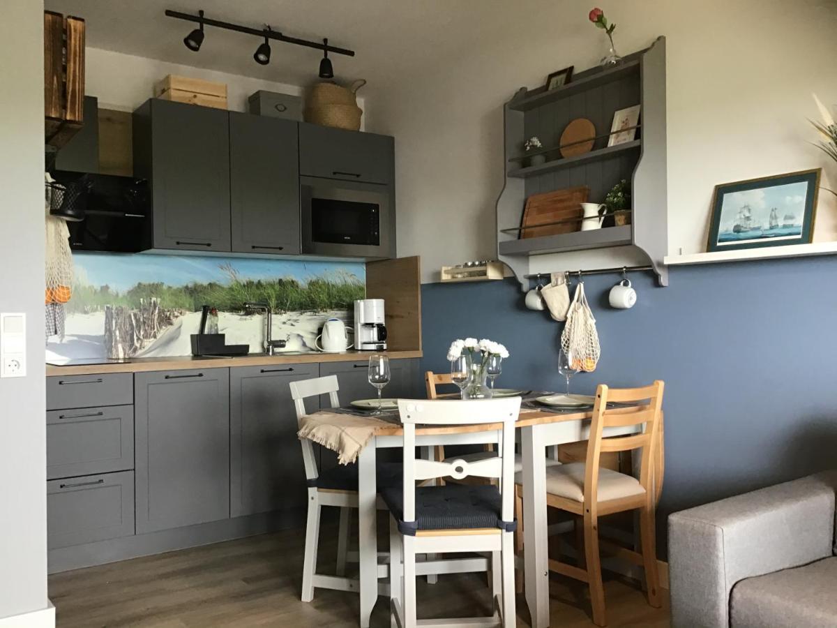 Liebevoll Eingerichtete Ferienwohnung Luettje Koje Dornum Exteriör bild
