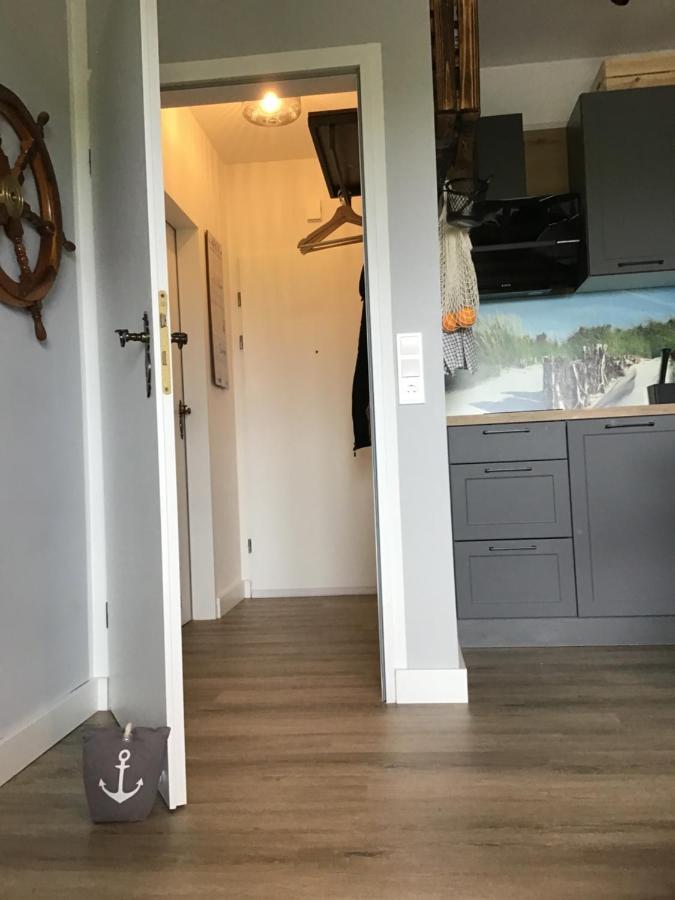 Liebevoll Eingerichtete Ferienwohnung Luettje Koje Dornum Exteriör bild
