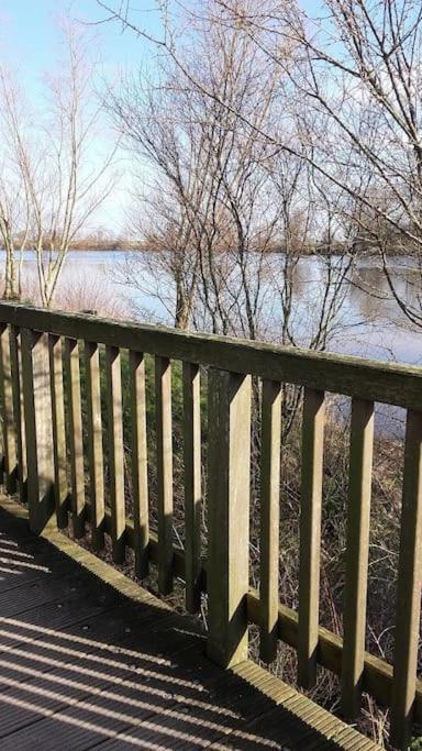Liebevoll Eingerichtete Ferienwohnung Luettje Koje Dornum Exteriör bild